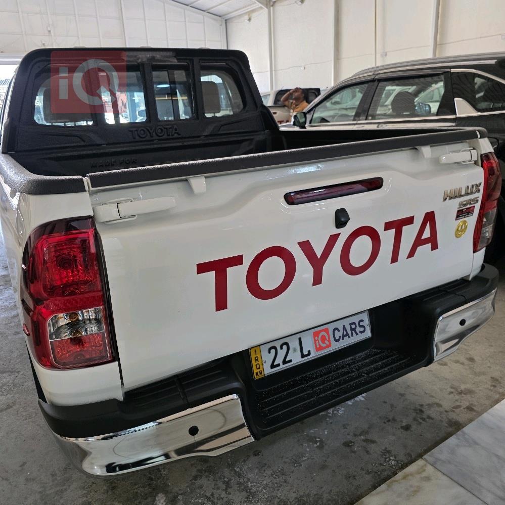 تويوتا هايلوكس